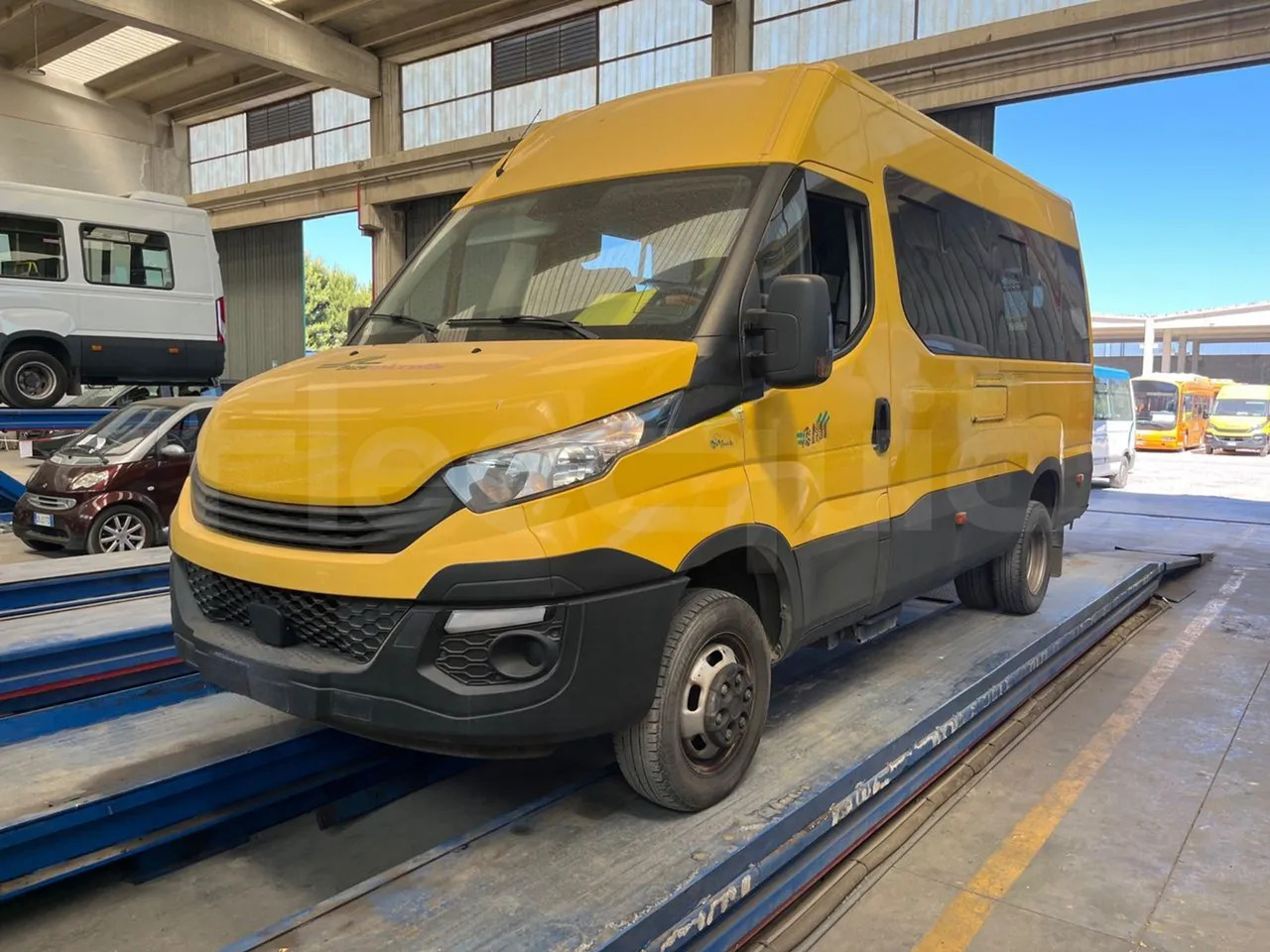Iveco Daily - Schoolbus: afbeelding 4 Iveco Daily - Schoolbus: afbeelding 4