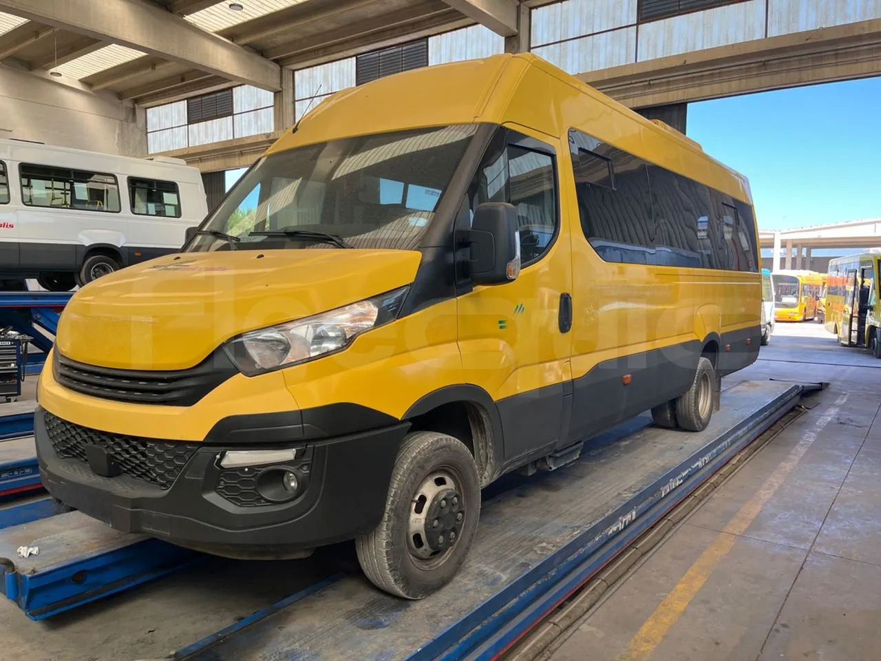 Iveco Daily - Schoolbus: afbeelding 4 Iveco Daily - Schoolbus: afbeelding 4