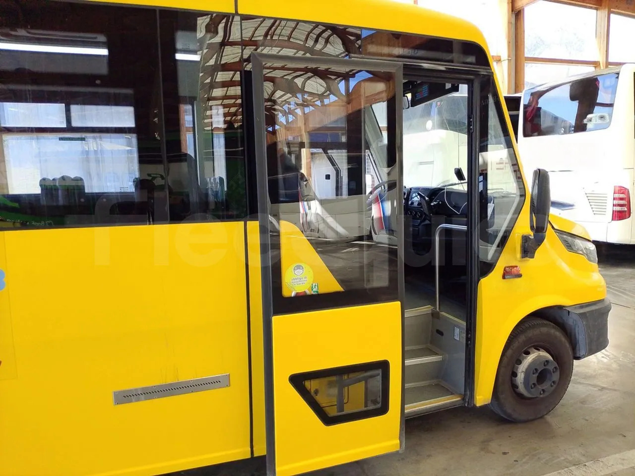 Schoolbus Iveco Indcar: afbeelding 16