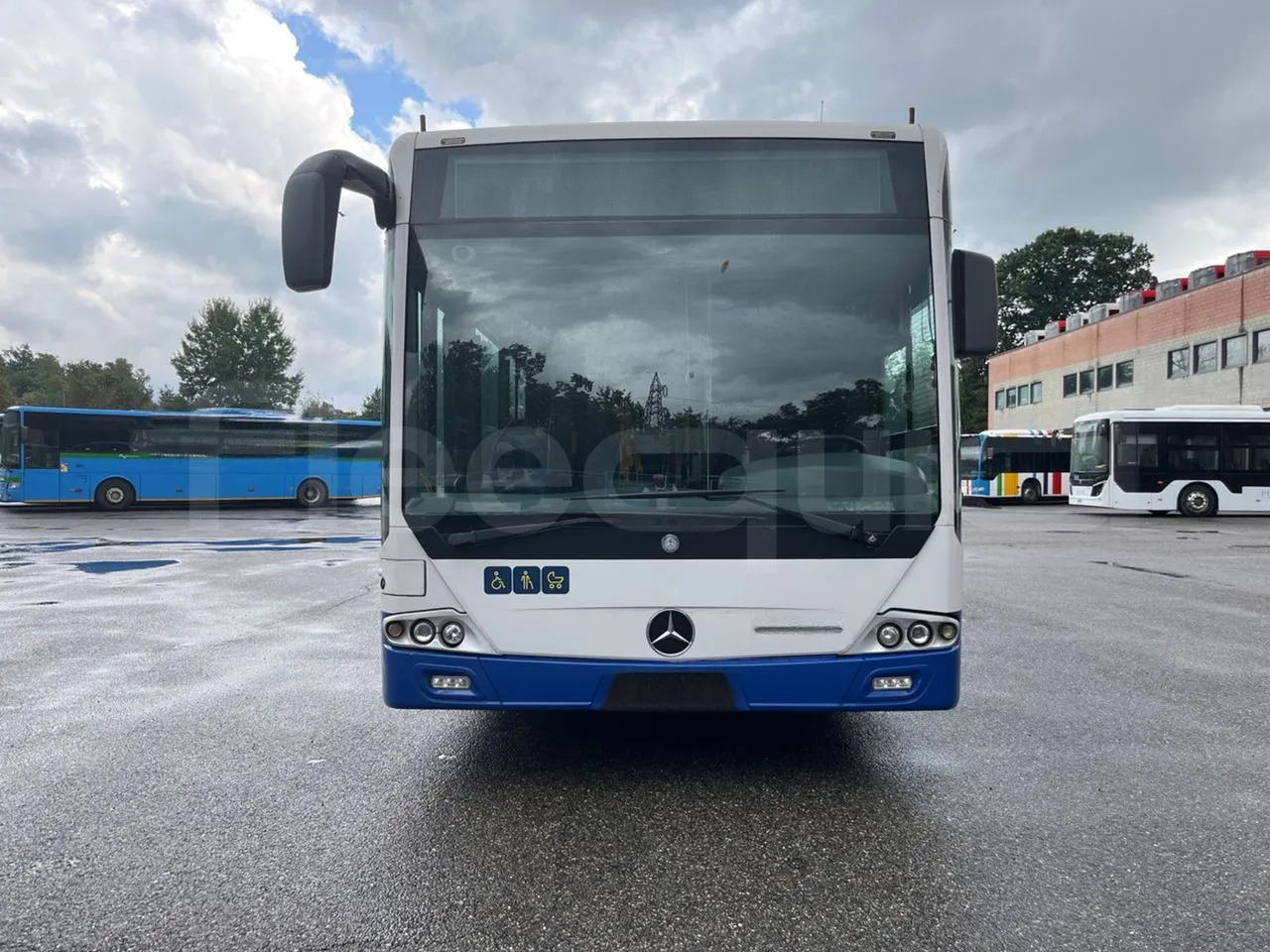 Mercedes-Benz Conecto - Stadsbus: afbeelding 2 Mercedes-Benz Conecto - Stadsbus: afbeelding 2