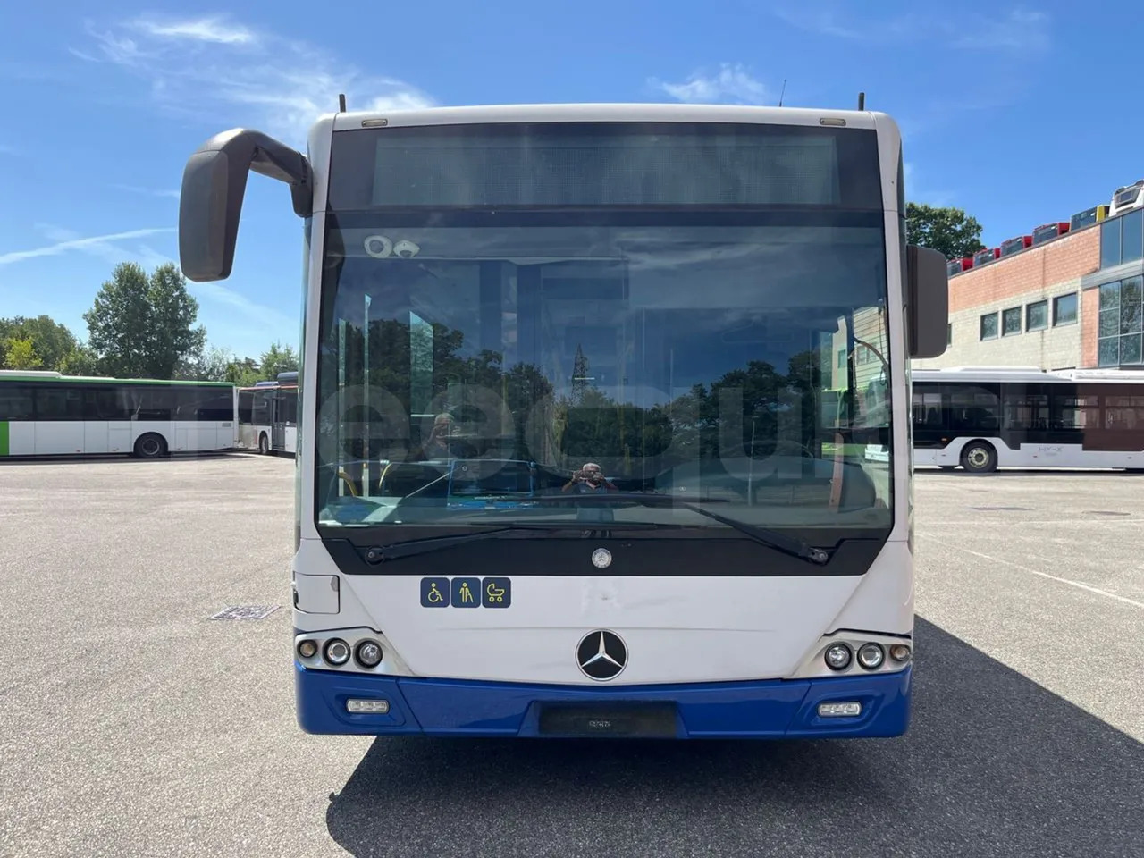 Mercedes-Benz Conecto - Stadsbus: afbeelding 2 Mercedes-Benz Conecto - Stadsbus: afbeelding 2
