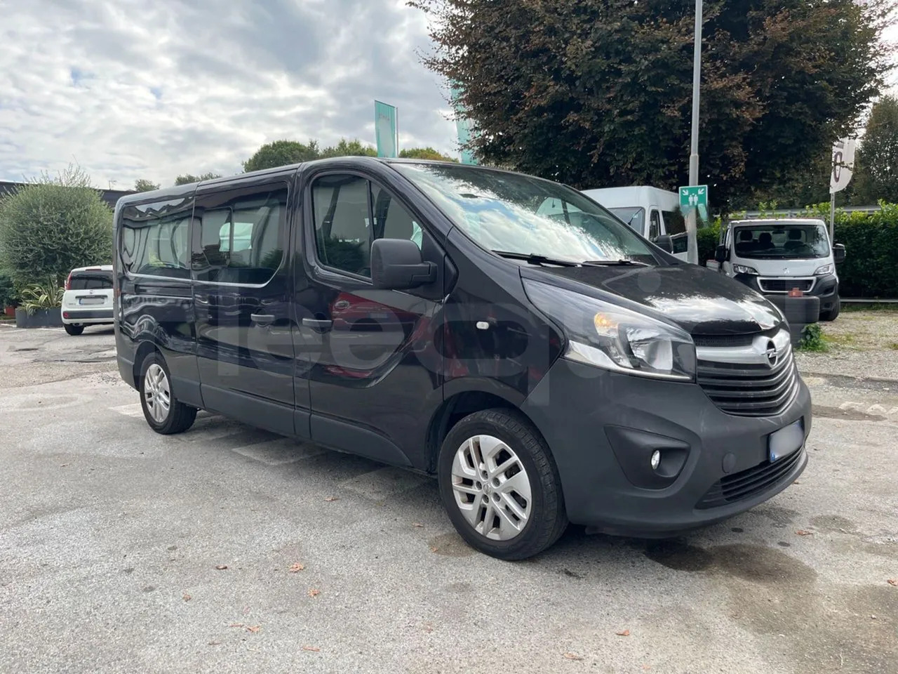 Opel Vivaro - B - Streekbus: afbeelding 1 Opel Vivaro - B - Streekbus: afbeelding 1
