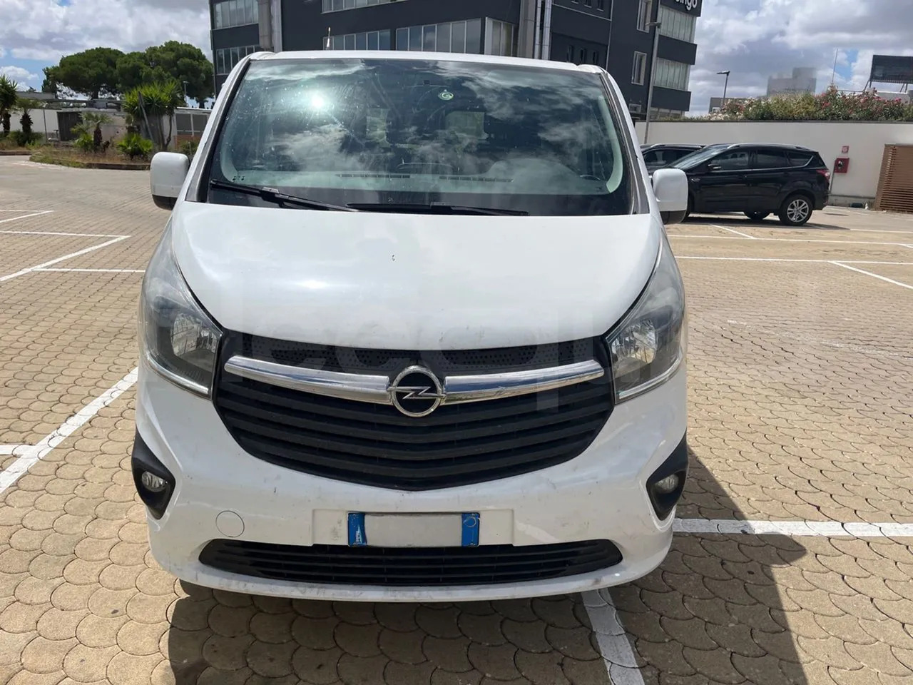 Opel Vivaro - B - Minibus, Personenvervoer: afbeelding 2 Opel Vivaro - B - Minibus, Personenvervoer: afbeelding 2
