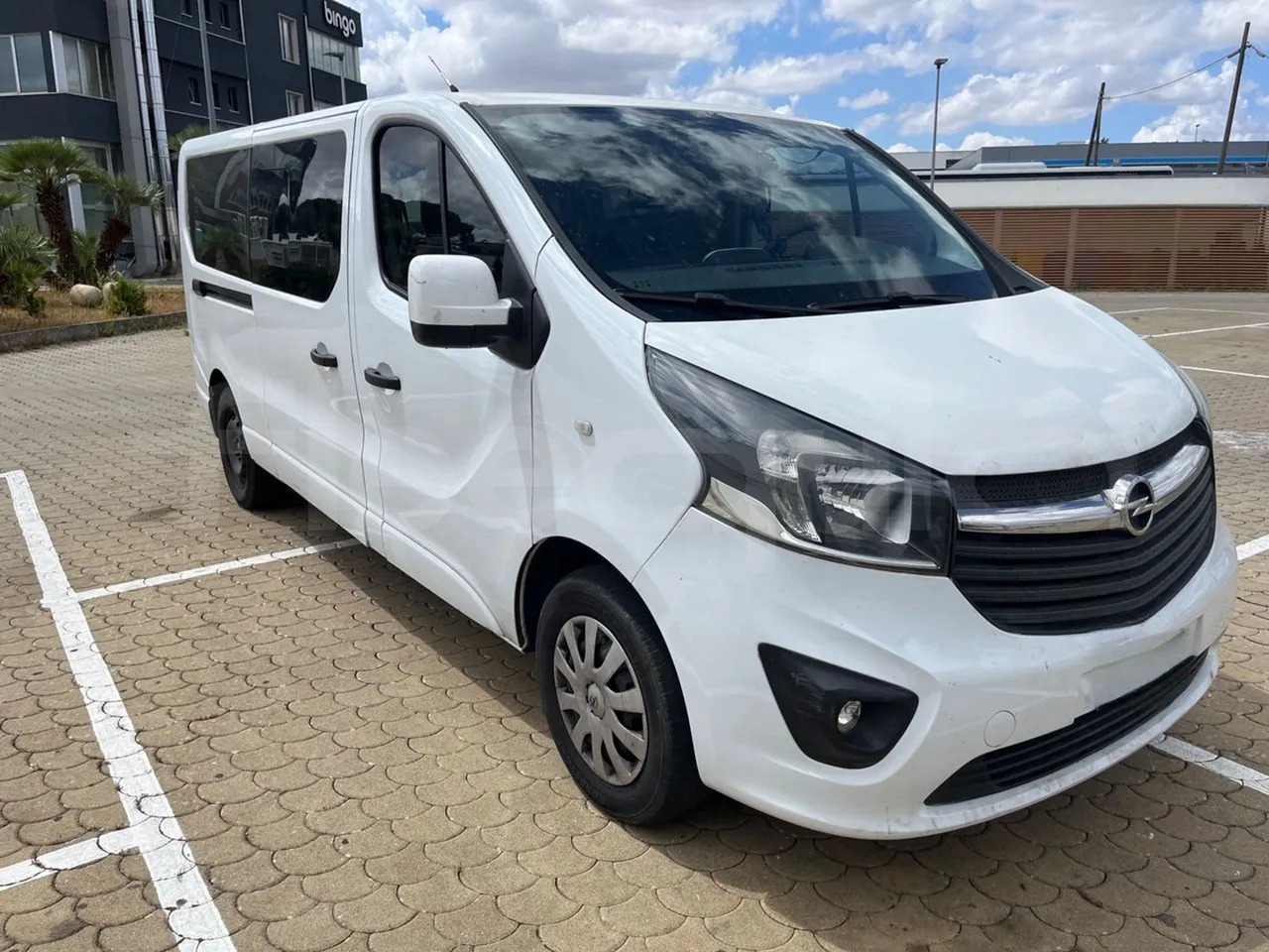 Opel Vivaro - B - Minibus, Personenvervoer: afbeelding 1 Opel Vivaro - B - Minibus, Personenvervoer: afbeelding 1