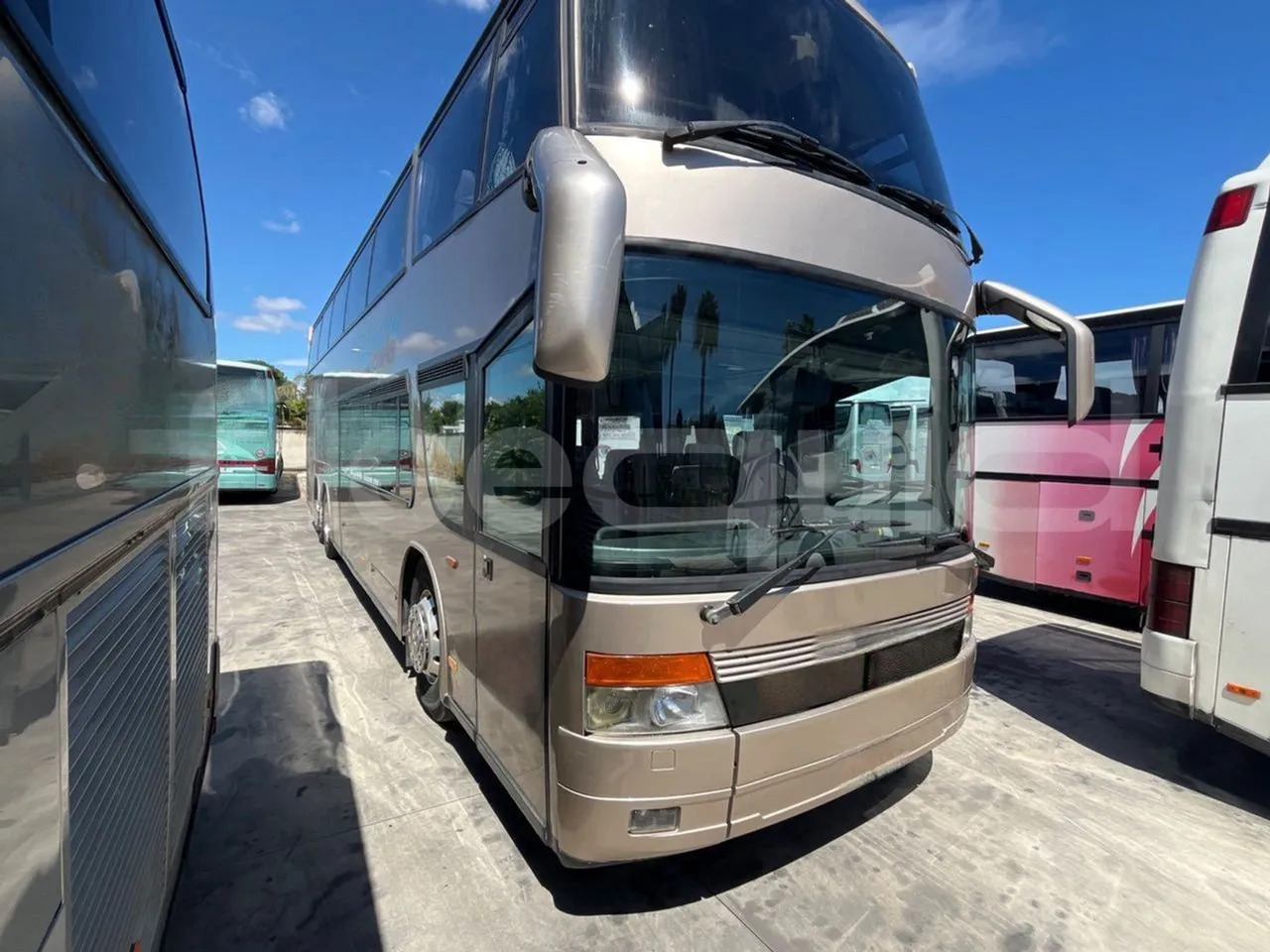 Setra S328 - Dubbeldeksbus: afbeelding 1 Setra S328 - Dubbeldeksbus: afbeelding 1