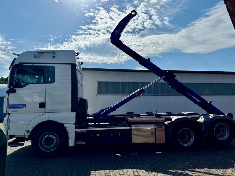 MAN TGX 26.580 BL 6x2 Zwillingbereifte Liftachse Abroller Hiab Funk- - Haakarmsysteem vrachtwagen: afbeelding 5 MAN TGX 26.580 BL 6x2 Zwillingbereifte Liftachse Abroller Hiab Funk- - Haakarmsysteem vrachtwagen: afbeelding 5