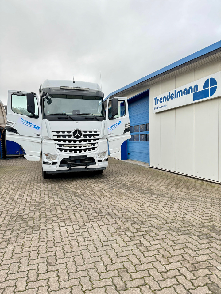 Mercedes Arocs 3358 L 6x4 Radstand 4500 Arocs 3358 L 6x4 Blatt-Luft Gefedert - Houttransport: afbeelding 4 Mercedes Arocs 3358 L 6x4 Radstand 4500 Arocs 3358 L 6x4 Blatt-Luft Gefedert - Houttransport: afbeelding 4