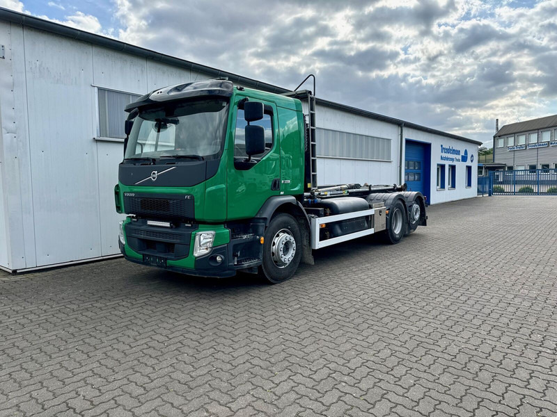 Volvo FE 330 6x2 Hooklift Joab 20 to 5400 mm Lenkachse - Haakarmsysteem vrachtwagen: afbeelding 1 Volvo FE 330 6x2 Hooklift Joab 20 to 5400 mm Lenkachse - Haakarmsysteem vrachtwagen: afbeelding 1