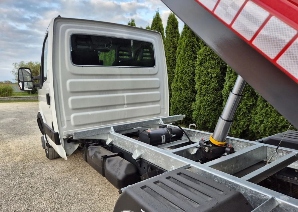 Iveco 35C13 130KM - Kipper bestelwagen: afbeelding 4 Iveco 35C13 130KM - Kipper bestelwagen: afbeelding 4