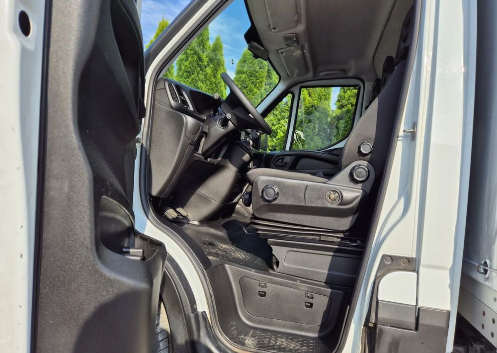 Iveco 35C15 3.0 150KM, Burto-Plandeka - Bestelwagen met open laadbak: afbeelding 5 Iveco 35C15 3.0 150KM, Burto-Plandeka - Bestelwagen met open laadbak: afbeelding 5