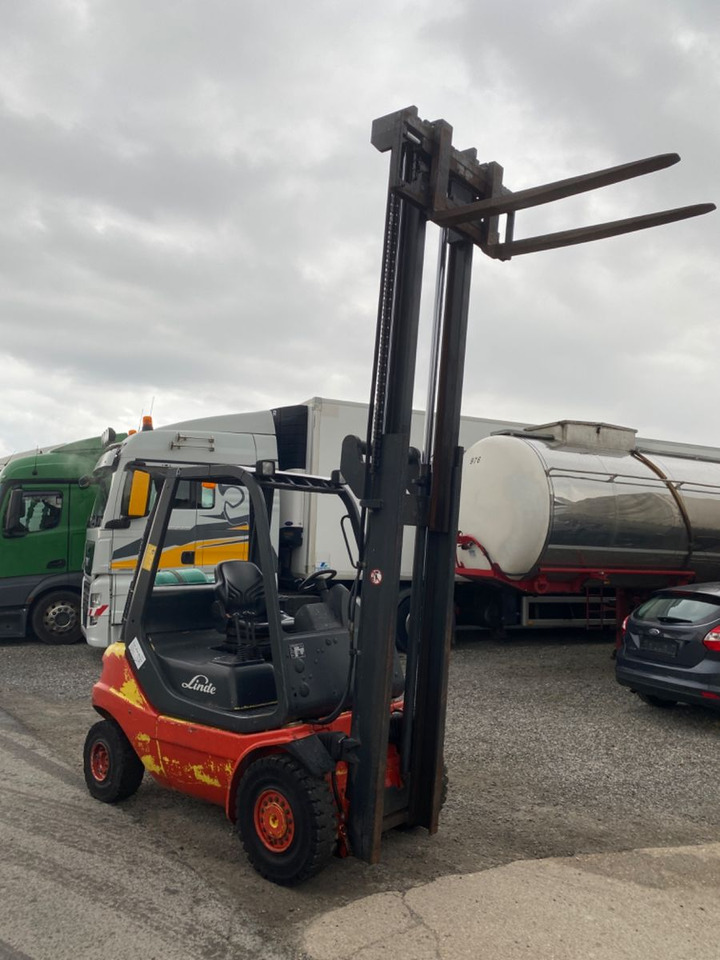 Linde H20T-03 - LPG heftruck: afbeelding 2 Linde H20T-03 - LPG heftruck: afbeelding 2