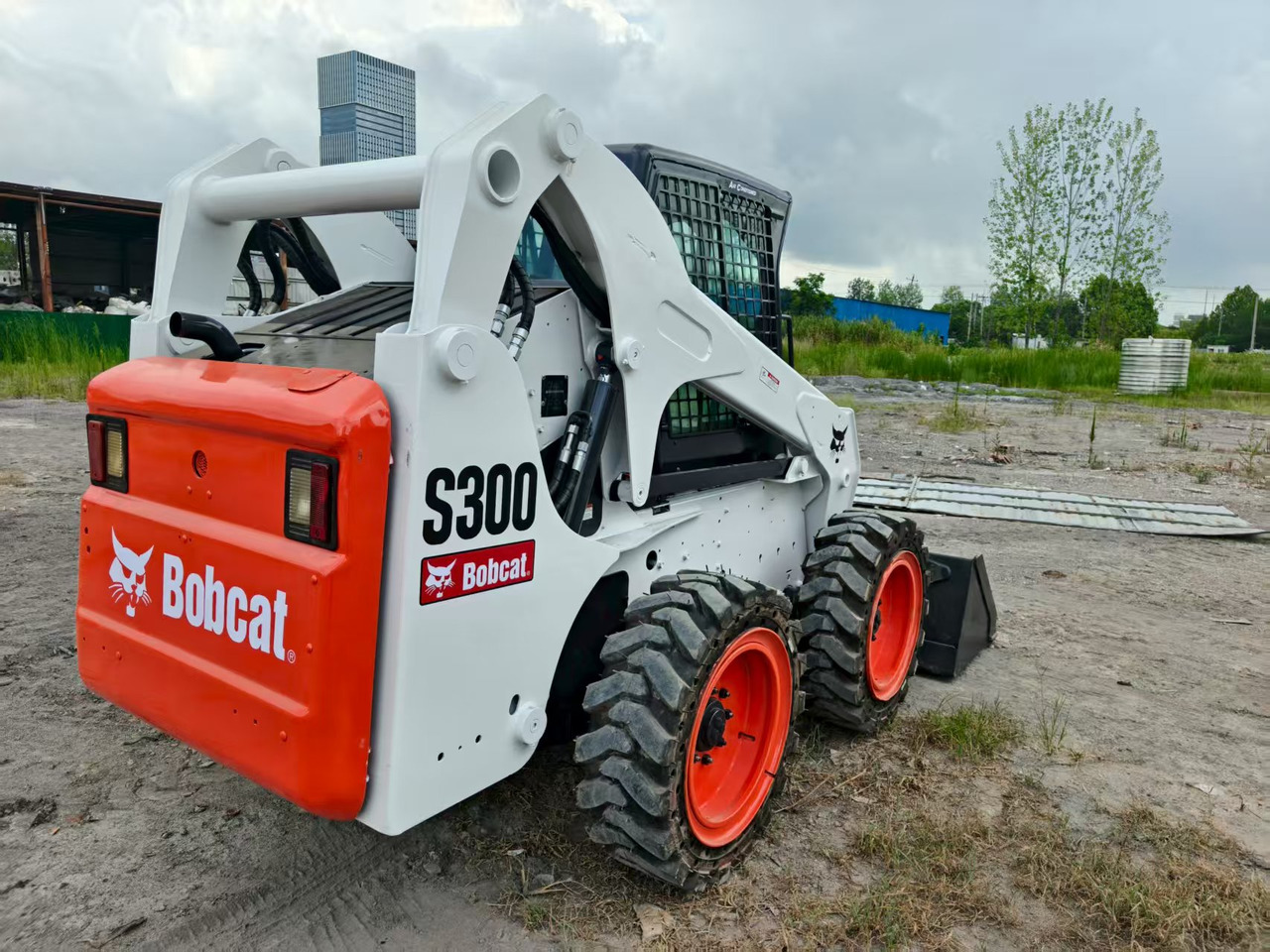 BOBCAT skid steer loader S300 Mining/Agriculture/Urban Construction - Schranklader: afbeelding 4 BOBCAT skid steer loader S300 Mining/Agriculture/Urban Construction - Schranklader: afbeelding 4