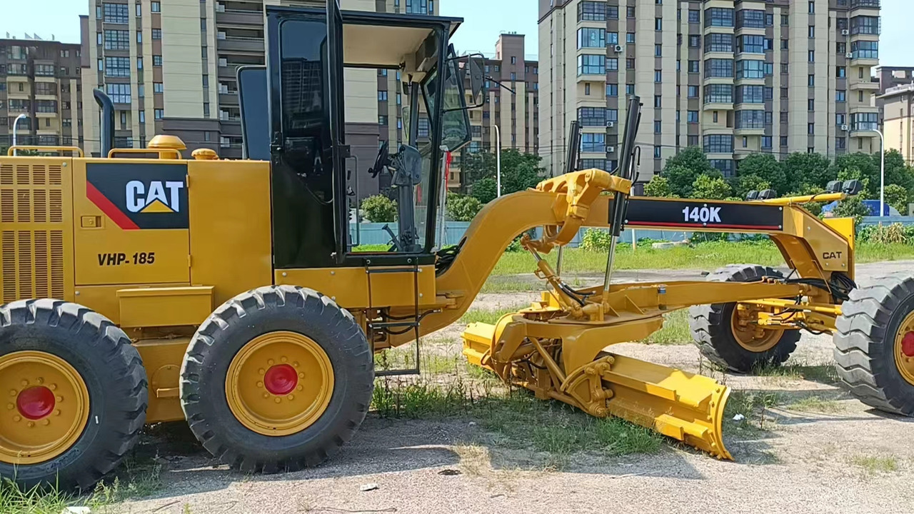 CATERPILLAR 140K used motor grader low price - Grader: afbeelding 2 CATERPILLAR 140K used motor grader low price - Grader: afbeelding 2