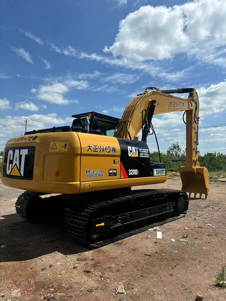 CATERPILLAR 320D2 low hour good condition excavator promotion - Rupsgraafmachine: afbeelding 4 CATERPILLAR 320D2 low hour good condition excavator promotion - Rupsgraafmachine: afbeelding 4