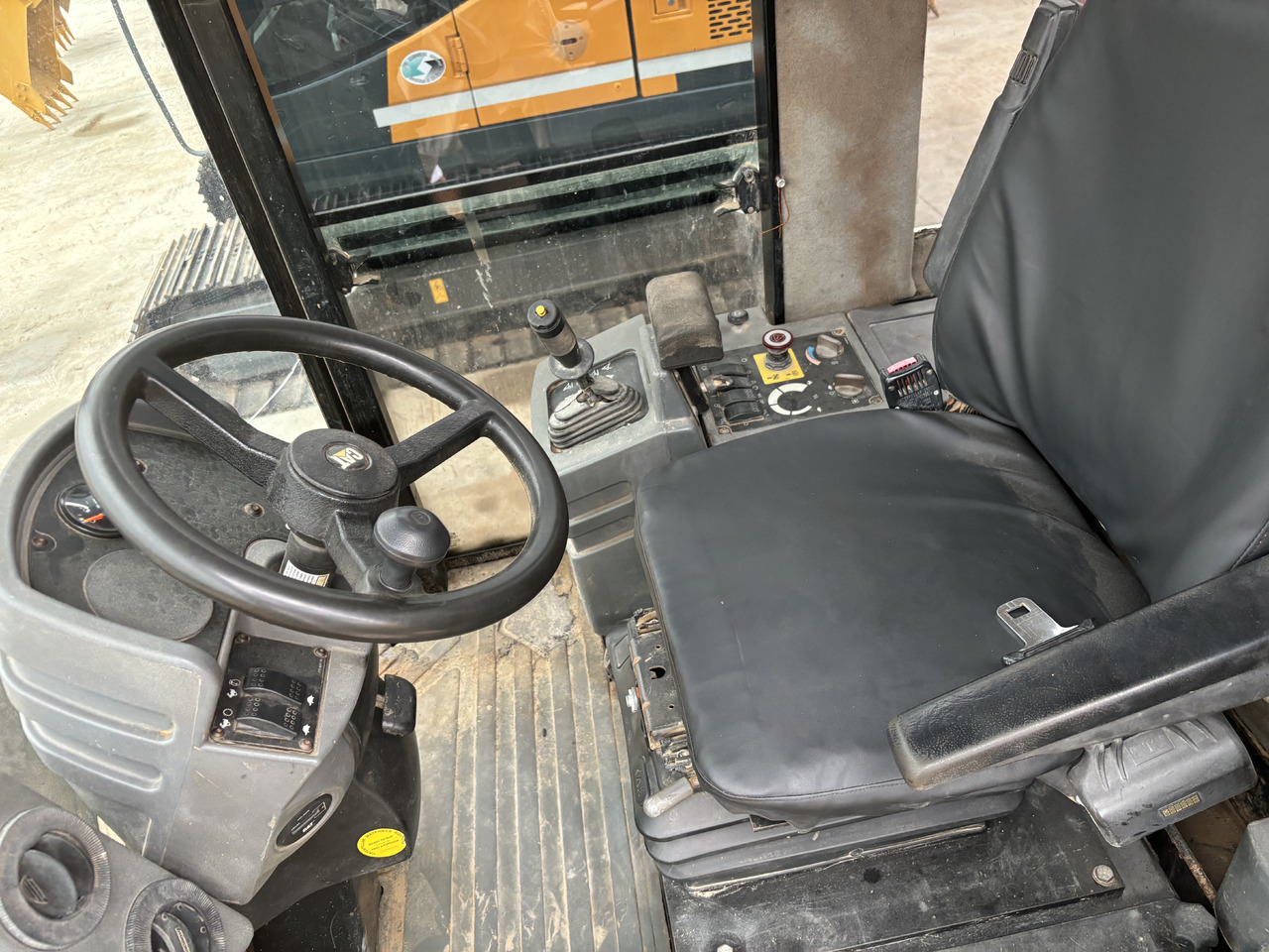 Schapenpootwals/ Grondverdichter CATERPILLAR CS76 road roller Road construction: afbeelding 6 Schapenpootwals/ Grondverdichter CATERPILLAR CS76 road roller Road construction: afbeelding 6