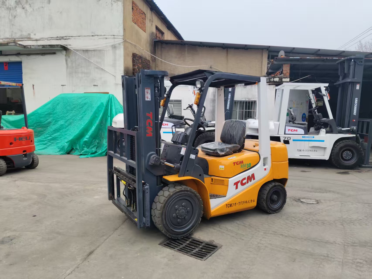 TCM FD30 Japan brand used 3 ton 4.5m diesel forklift Customizable mast clamps - Diesel heftruck: afbeelding 1 TCM FD30 Japan brand used 3 ton 4.5m diesel forklift Customizable mast clamps - Diesel heftruck: afbeelding 1