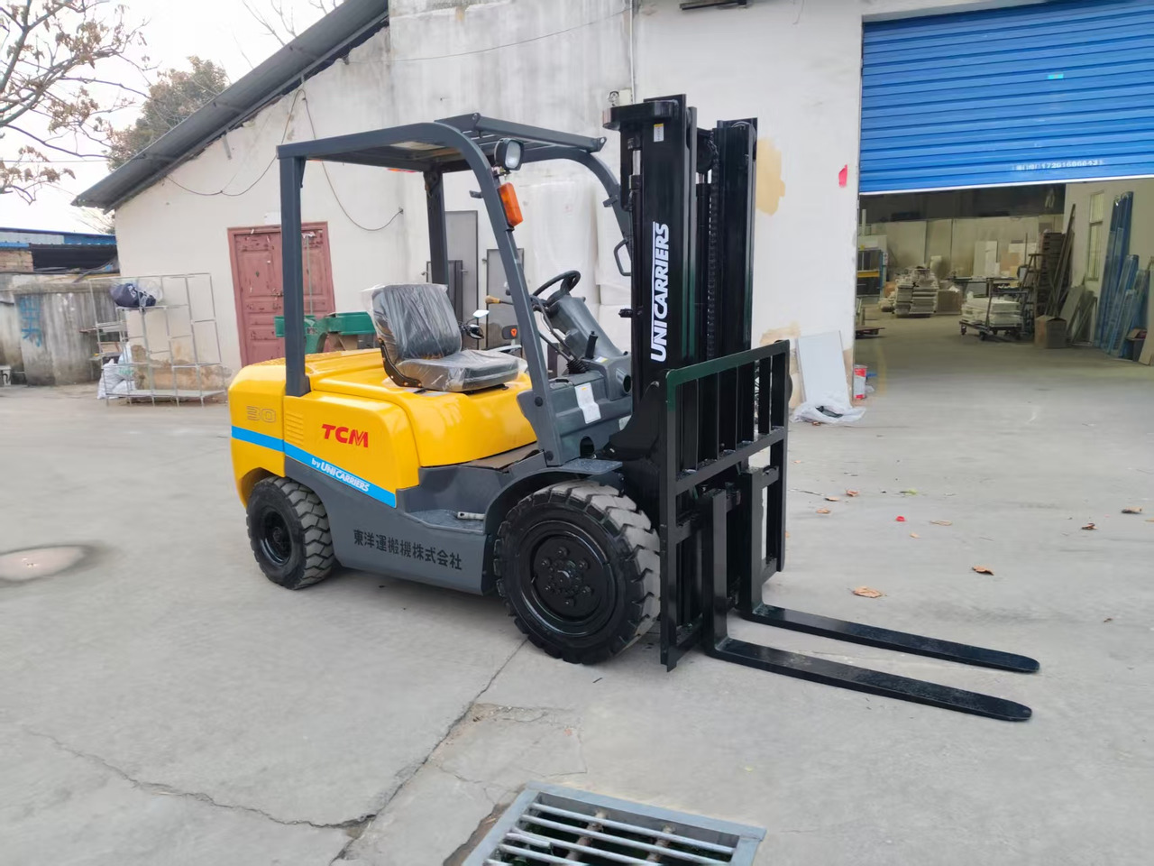 TCM FD30 Japan brand used 3 ton diesel forklift Customizable mast clamps - Diesel heftruck: afbeelding 5 TCM FD30 Japan brand used 3 ton diesel forklift Customizable mast clamps - Diesel heftruck: afbeelding 5