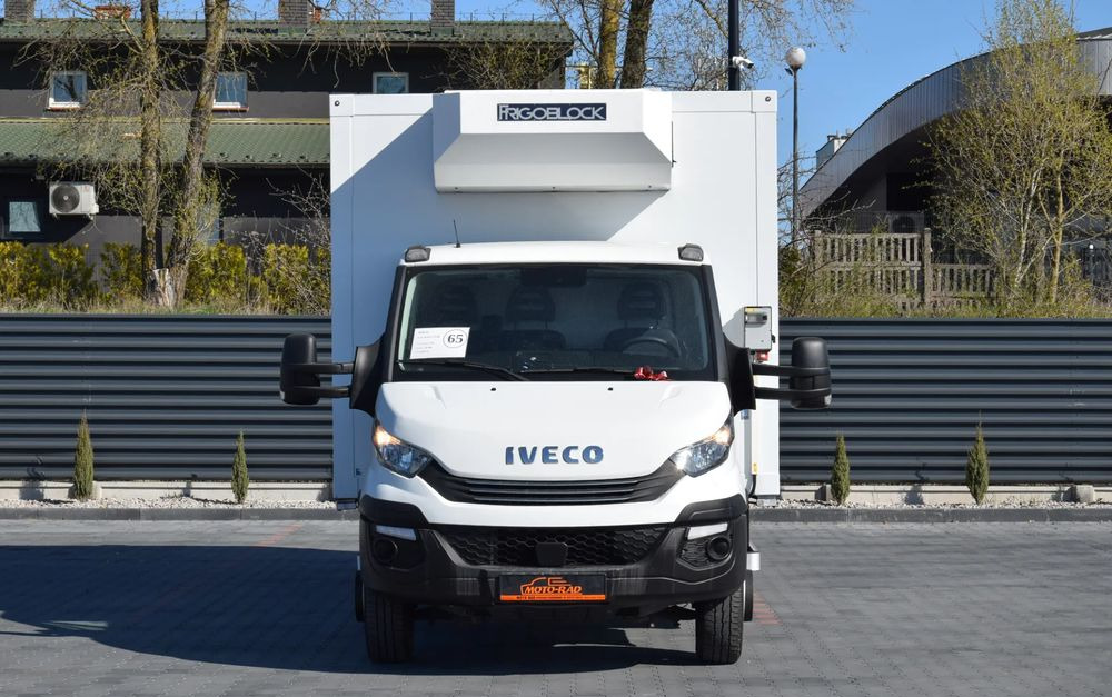 Iveco DAILY 70C18 / 3.0 - 180 KM / AUTOMAT HI-MATIC / 3 OSOBY / CHŁODNIA - MROŹNIA 4,55 M / AGREGAD FRIGOBLOCK / WINDA SORENSEN / KLIMA / TEMPOMAT / KAMERA COFANIA / REGULOWANE ZAWIESZENIE / SERWISOWA - Koelwagen vrachtwagen: afbeelding 2 Iveco DAILY 70C18 / 3.0 - 180 KM / AUTOMAT HI-MATIC / 3 OSOBY / CHŁODNIA - MROŹNIA 4,55 M / AGREGAD FRIGOBLOCK / WINDA SORENSEN / KLIMA / TEMPOMAT / KAMERA COFANIA / REGULOWANE ZAWIESZENIE / SERWISOWA - Koelwagen vrachtwagen: afbeelding 2