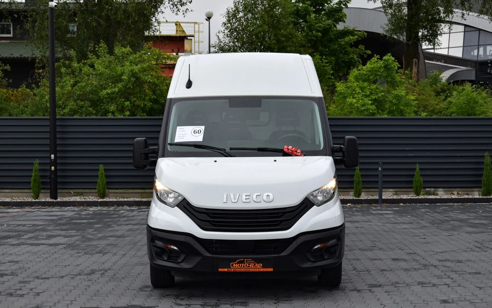 Iveco DAILY MAXI 35S16 / 2.3 - 160 KM / AUTOMAT HI-MATIC / NOWY MODEL / 3 OSOBY / DOSTAWCZE / BLASZAK / KLIMA / CZUJNIKI COFANIA / NISKI PRZEBIEG / 2022 / SERWISOWANY / Z NIEMIEC - Gesloten bestelwagen: afbeelding 2 Iveco DAILY MAXI 35S16 / 2.3 - 160 KM / AUTOMAT HI-MATIC / NOWY MODEL / 3 OSOBY / DOSTAWCZE / BLASZAK / KLIMA / CZUJNIKI COFANIA / NISKI PRZEBIEG / 2022 / SERWISOWANY / Z NIEMIEC - Gesloten bestelwagen: afbeelding 2