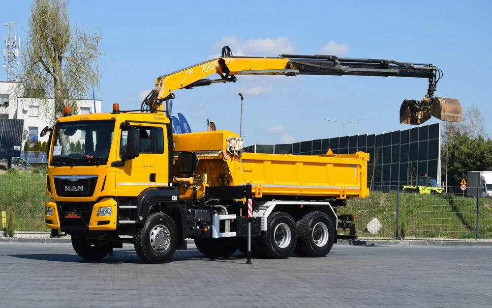 MAN TGS 26.400 / 6x4 / EURO 6 / UDT / HDS FASSI 165 / WYSUW x3 / ROTATOR / CHWYTAK / STEROWANIE RADIOWE / WZMOCNIONA RAMA / WYWROTKA / HYDROBURTA / AUTOMAT / 2017 / NOWE OPONY - 100% / NISKI PRZEBIEG - Kipper vrachtwagen: afbeelding 1 MAN TGS 26.400 / 6x4 / EURO 6 / UDT / HDS FASSI 165 / WYSUW x3 / ROTATOR / CHWYTAK / STEROWANIE RADIOWE / WZMOCNIONA RAMA / WYWROTKA / HYDROBURTA / AUTOMAT / 2017 / NOWE OPONY - 100% / NISKI PRZEBIEG - Kipper vrachtwagen: afbeelding 1