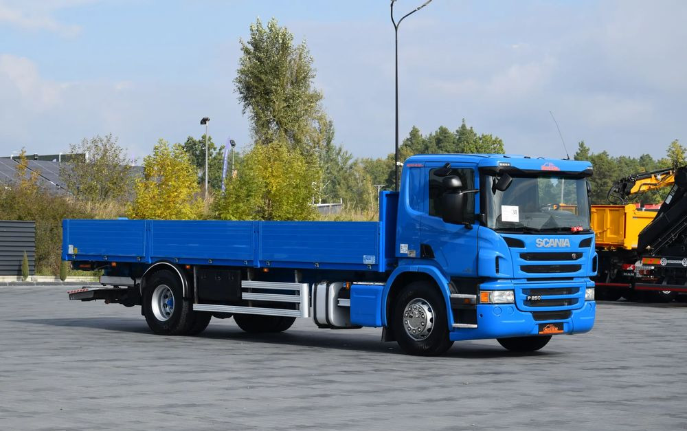 Scania P250 / EURO 6 / SKRZYNIA 7.8 M / WINDA DHOLLANDIA / PODUSZKI NA TYLNEJ OSI / RETARDER / KLIMA / TEMPOMAT / SERWISOWANY / SPROWADZONY - Vrachtwagen met open laadbak: afbeelding 3 Scania P250 / EURO 6 / SKRZYNIA 7.8 M / WINDA DHOLLANDIA / PODUSZKI NA TYLNEJ OSI / RETARDER / KLIMA / TEMPOMAT / SERWISOWANY / SPROWADZONY - Vrachtwagen met open laadbak: afbeelding 3
