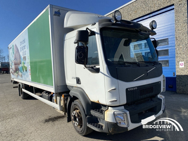 Volvo FL 250 - Koelwagen vrachtwagen: afbeelding 1 Volvo FL 250 - Koelwagen vrachtwagen: afbeelding 1