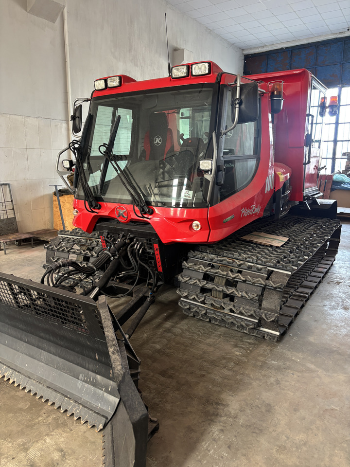 Pistenbully PB100 with Cabin - Gemeentelijke machine/ Speciaal: afbeelding 1 Pistenbully PB100 with Cabin - Gemeentelijke machine/ Speciaal: afbeelding 1