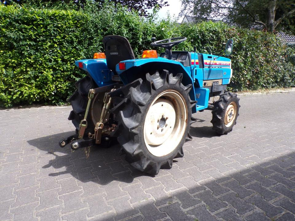 Kleintraktor Mitsubishi MT1601D - Mini tractor: afbeelding 4 Kleintraktor Mitsubishi MT1601D - Mini tractor: afbeelding 4
