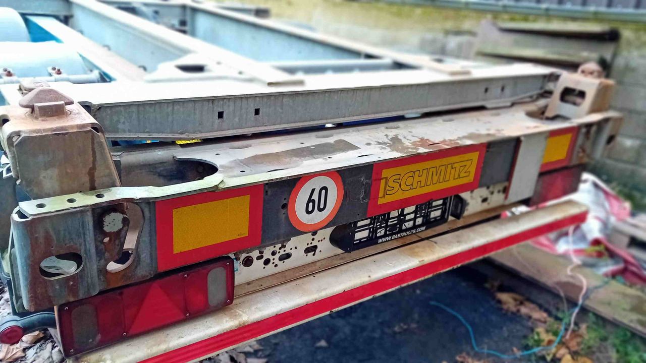 SCHMITZ CARGOBULL châssis porte-conteneur semi-remorque Os - type SGF*3 - adaptable pour conteneur 20' et 40' - Containertransporter/ Wissellaadbak oplegger: afbeelding 4 SCHMITZ CARGOBULL châssis porte-conteneur semi-remorque Os - type SGF*3 - adaptable pour conteneur 20' et 40' - Containertransporter/ Wissellaadbak oplegger: afbeelding 4