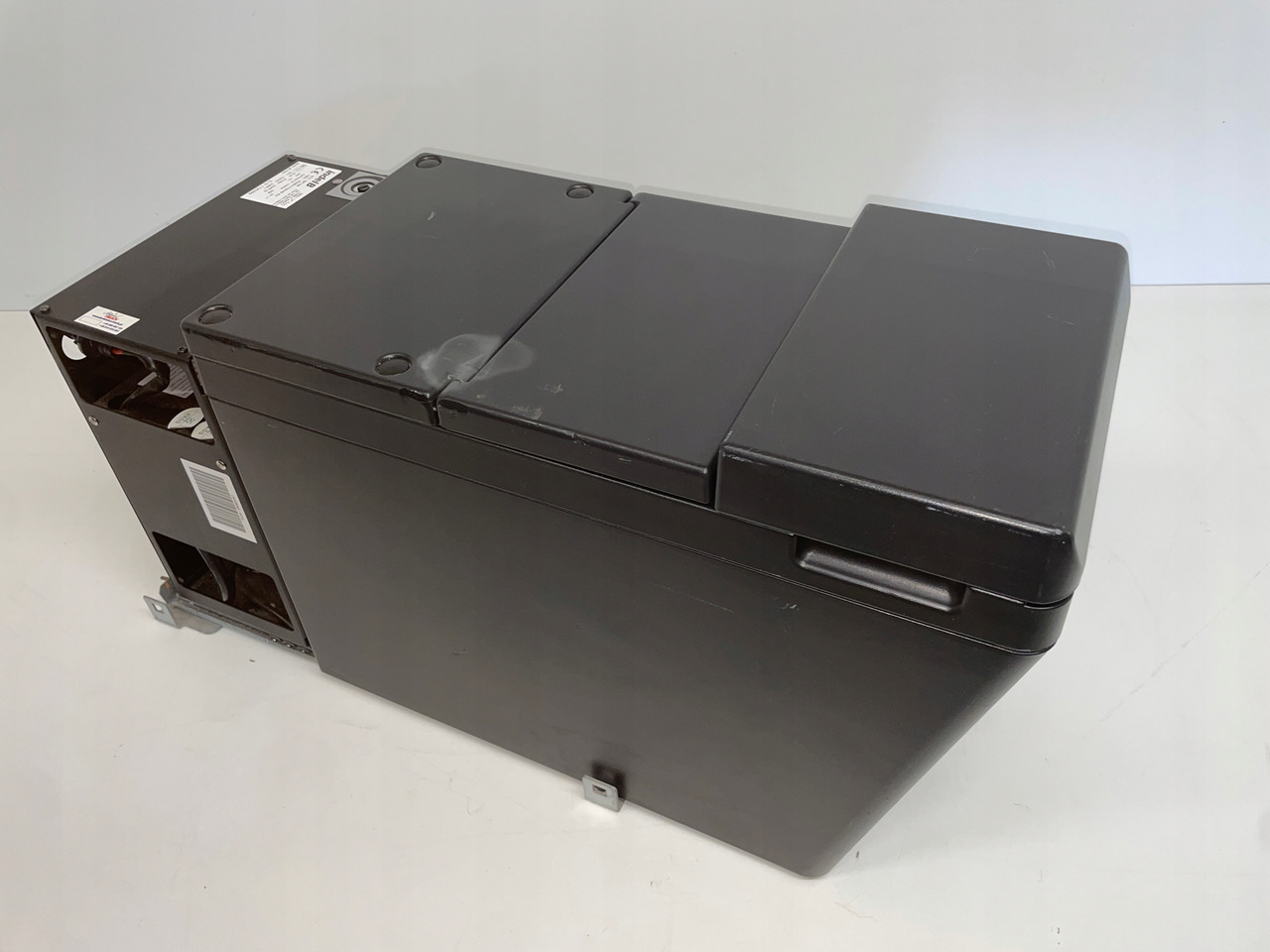 LODÓWKA CHŁODZIARKA IVECO STRALIS INTEL B 504195453 - Cabine en interieur voor Vrachtwagen: afbeelding 2 LODÓWKA CHŁODZIARKA IVECO STRALIS INTEL B 504195453 - Cabine en interieur voor Vrachtwagen: afbeelding 2