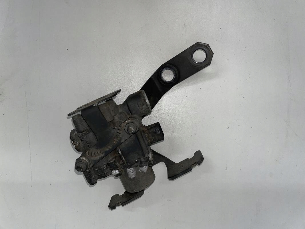 ZAWÓR CIŚNIENIA MERCEDES ACTROS MP4 A0054299244 - Ophanging voor Vrachtwagen: afbeelding 4 ZAWÓR CIŚNIENIA MERCEDES ACTROS MP4 A0054299244 - Ophanging voor Vrachtwagen: afbeelding 4