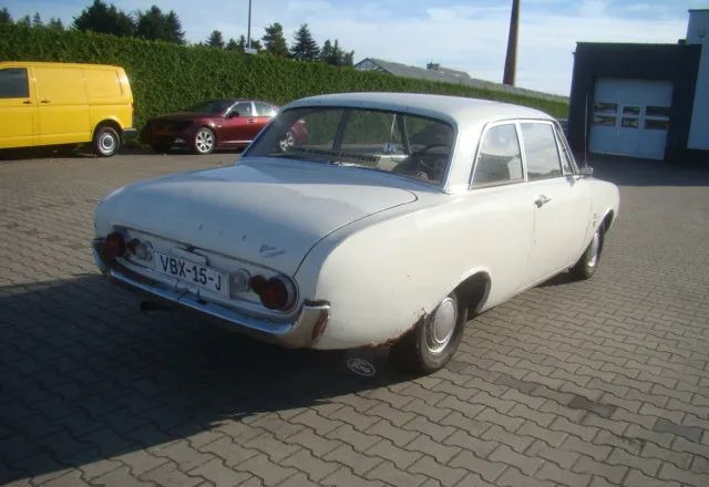 Ford Taunus - Sedan: afbeelding 4 Ford Taunus - Sedan: afbeelding 4