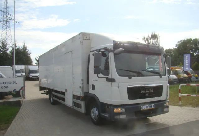 MAN TGL 12-220 8.10M KLIMA WINDA 2000KG - Bakwagen: afbeelding 4 MAN TGL 12-220 8.10M KLIMA WINDA 2000KG - Bakwagen: afbeelding 4