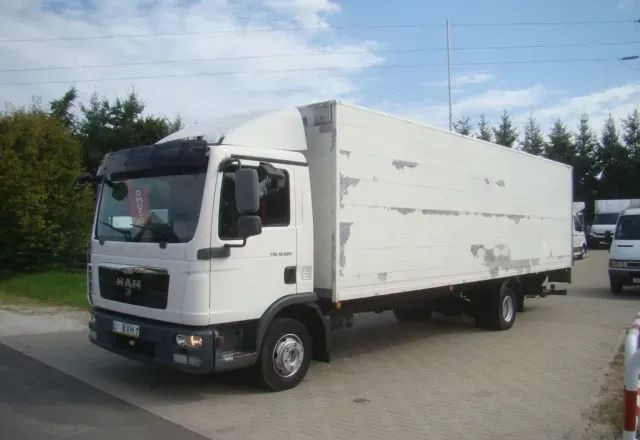 MAN TGL 12-220 8.10M KLIMA WINDA 2000KG - Bakwagen: afbeelding 1 MAN TGL 12-220 8.10M KLIMA WINDA 2000KG - Bakwagen: afbeelding 1