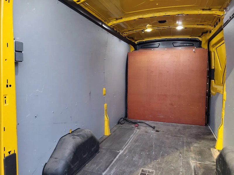 Ford Transit Transit L3H2 - Gesloten bestelwagen: afbeelding 4 Ford Transit Transit L3H2 - Gesloten bestelwagen: afbeelding 4