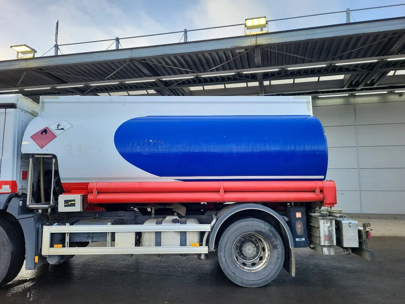 Mercedes-Benz Antos 1824 - Tankwagen: afbeelding 3 Mercedes-Benz Antos 1824 - Tankwagen: afbeelding 3