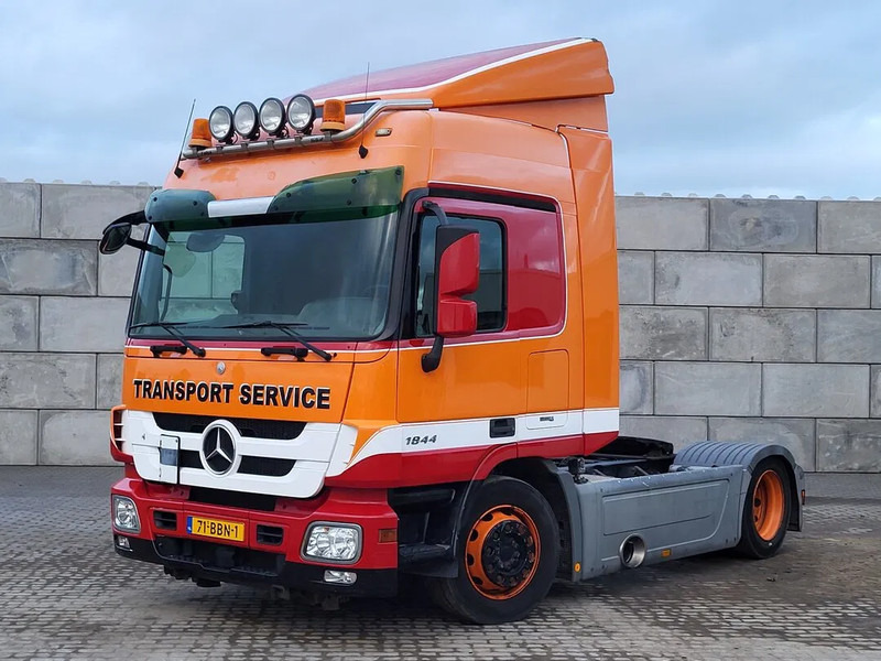 Mercedes-Benz SK 1844 Actros 1844 - Trekker: afbeelding 1 Mercedes-Benz SK 1844 Actros 1844 - Trekker: afbeelding 1