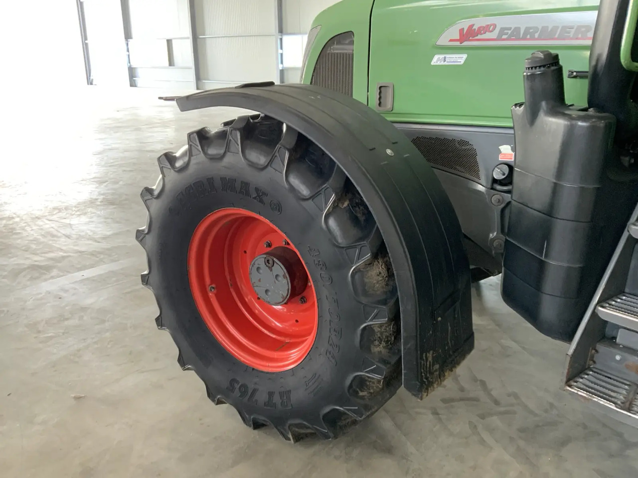 Fendt 411 Vario - Tractor: afbeelding 3 Fendt 411 Vario - Tractor: afbeelding 3
