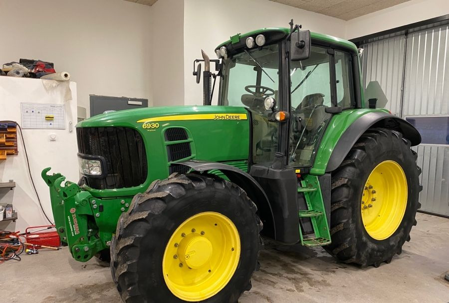 John Deere 6930 Premium - Tractor: afbeelding 1 John Deere 6930 Premium - Tractor: afbeelding 1