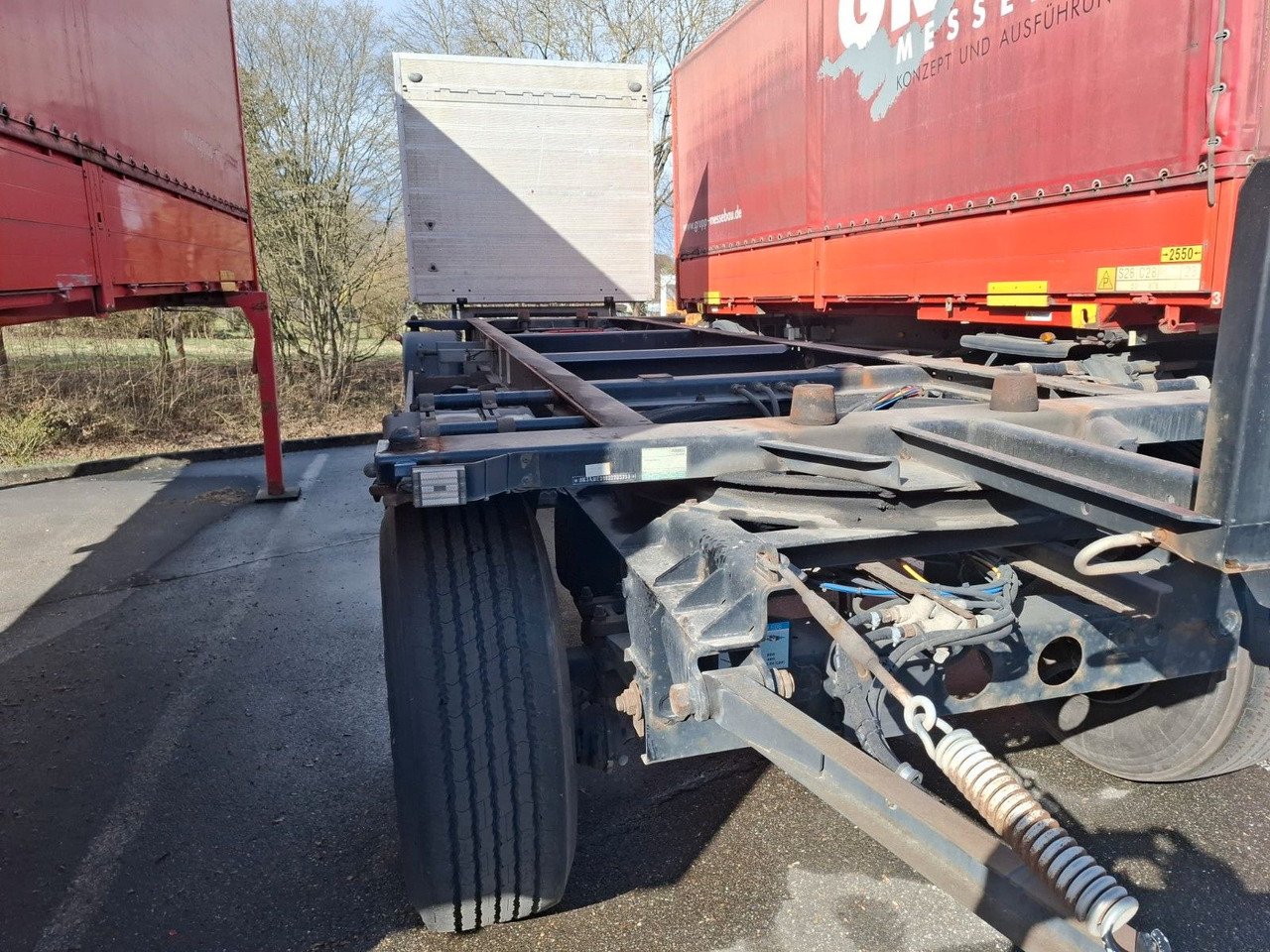 Krone AWE 18P, Ladebordwand BÄR 2,0 to - Containertransporter/ Wissellaadbak aanhangwagen: afbeelding 1 Krone AWE 18P, Ladebordwand BÄR 2,0 to - Containertransporter/ Wissellaadbak aanhangwagen: afbeelding 1