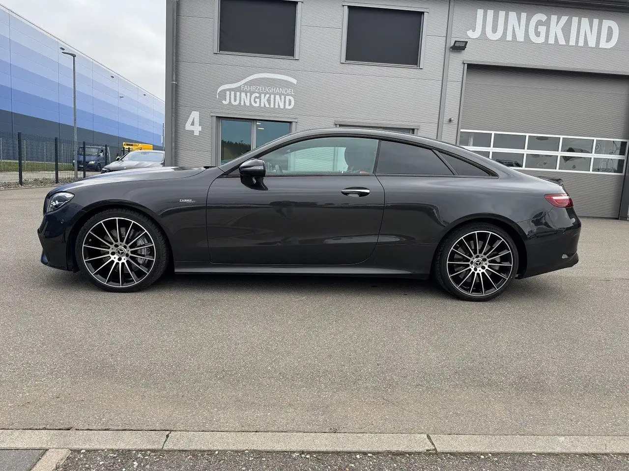 Mercedes-Benz E 53 AMG E -Klasse Coupe E 53 AMG 4Matic - Coupé: afbeelding 3 Mercedes-Benz E 53 AMG E -Klasse Coupe E 53 AMG 4Matic - Coupé: afbeelding 3