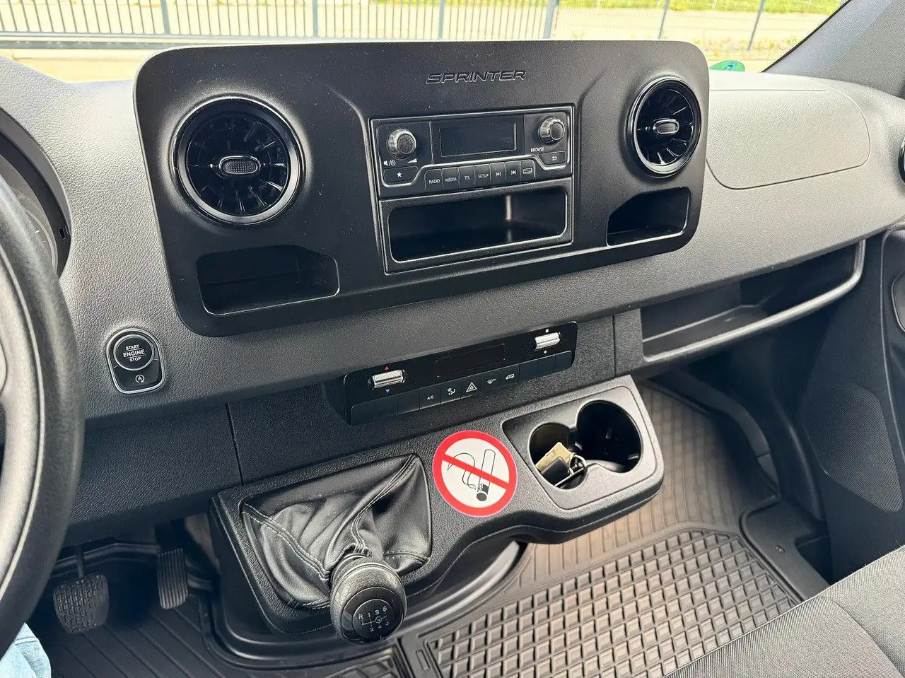 Gesloten bestelwagen Mercedes-Benz Sprinter 215 CDI Flach Lang Klima FWD: afbeelding 11 Gesloten bestelwagen Mercedes-Benz Sprinter 215 CDI Flach Lang Klima FWD: afbeelding 11