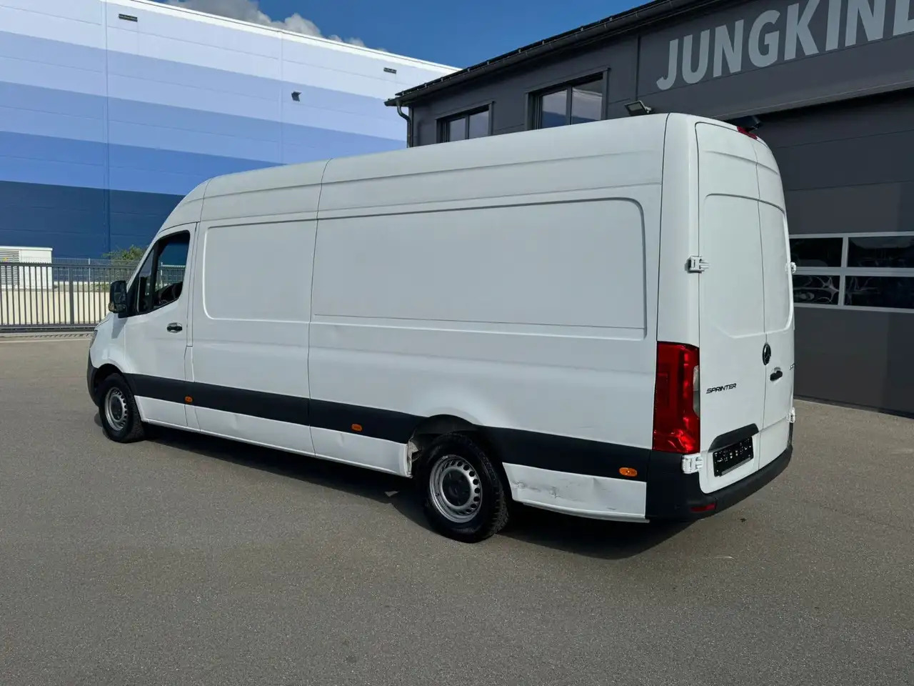 Mercedes-Benz Sprinter 316 CDI Maxi Lang Klima MBUX - Gesloten bestelwagen: afbeelding 4 Mercedes-Benz Sprinter 316 CDI Maxi Lang Klima MBUX - Gesloten bestelwagen: afbeelding 4