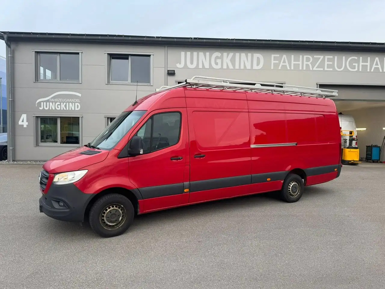 Mercedes-Benz Sprinter 317 CDI Maxi Lang XXL Extralang MBUX - Gesloten bestelwagen: afbeelding 1 Mercedes-Benz Sprinter 317 CDI Maxi Lang XXL Extralang MBUX - Gesloten bestelwagen: afbeelding 1