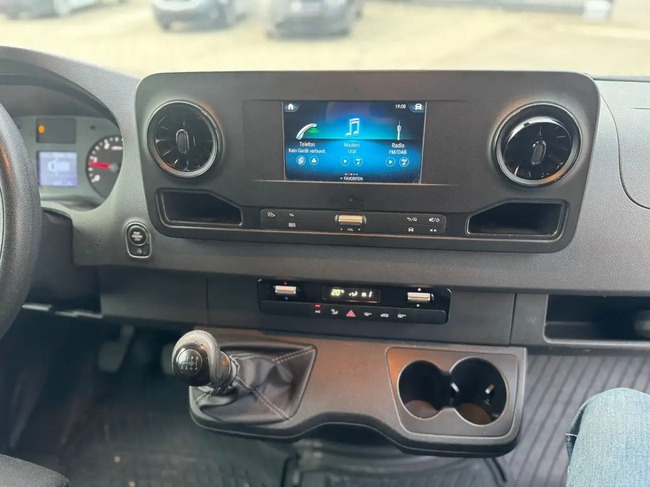 Mercedes-Benz Sprinter 317 CDI Maxi Lang XXL Extralang MBUX - Gesloten bestelwagen: afbeelding 4 Mercedes-Benz Sprinter 317 CDI Maxi Lang XXL Extralang MBUX - Gesloten bestelwagen: afbeelding 4