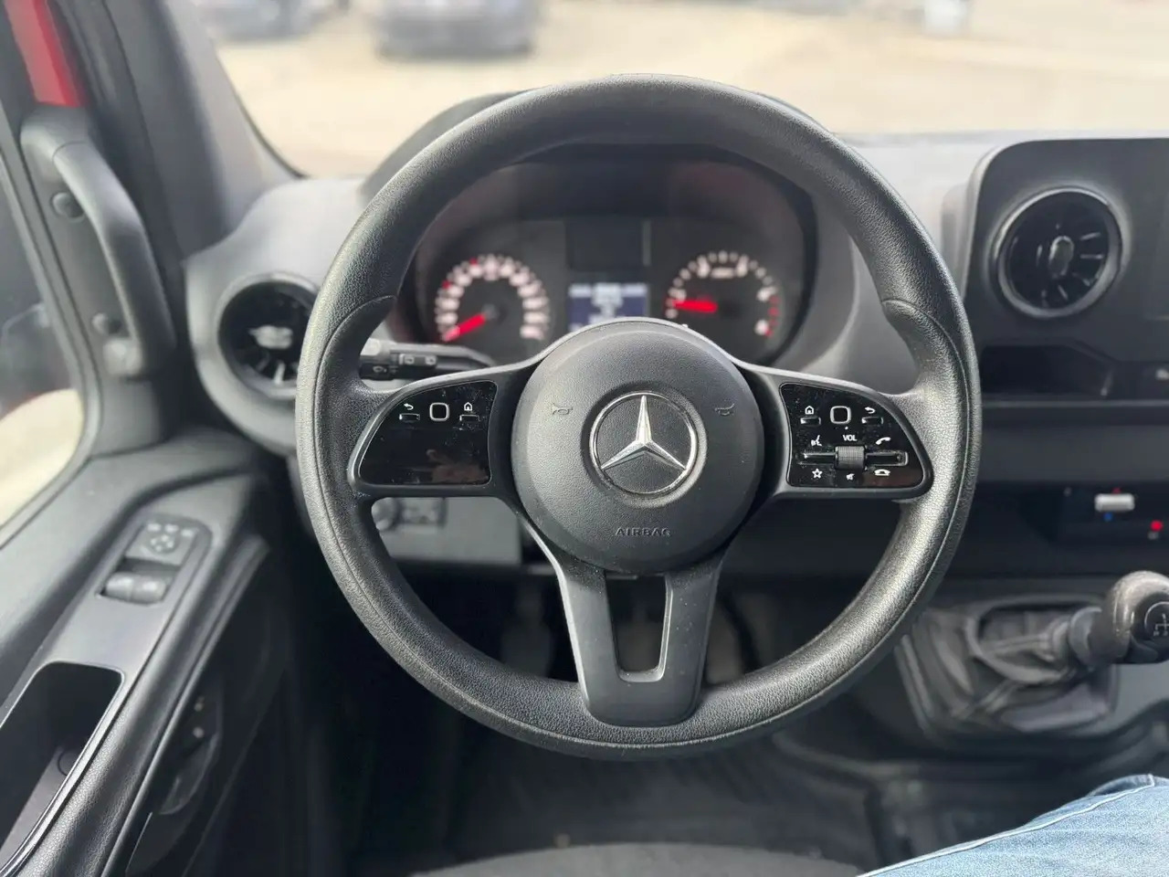 Mercedes-Benz Sprinter 317 CDI Maxi Lang XXL Extralang MBUX - Gesloten bestelwagen: afbeelding 2 Mercedes-Benz Sprinter 317 CDI Maxi Lang XXL Extralang MBUX - Gesloten bestelwagen: afbeelding 2