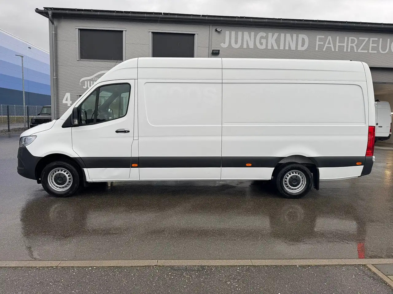 Mercedes-Benz Sprinter 317 Maxi Lang Klima MBUX 3,5t AHK - Gesloten bestelwagen: afbeelding 3 Mercedes-Benz Sprinter 317 Maxi Lang Klima MBUX 3,5t AHK - Gesloten bestelwagen: afbeelding 3