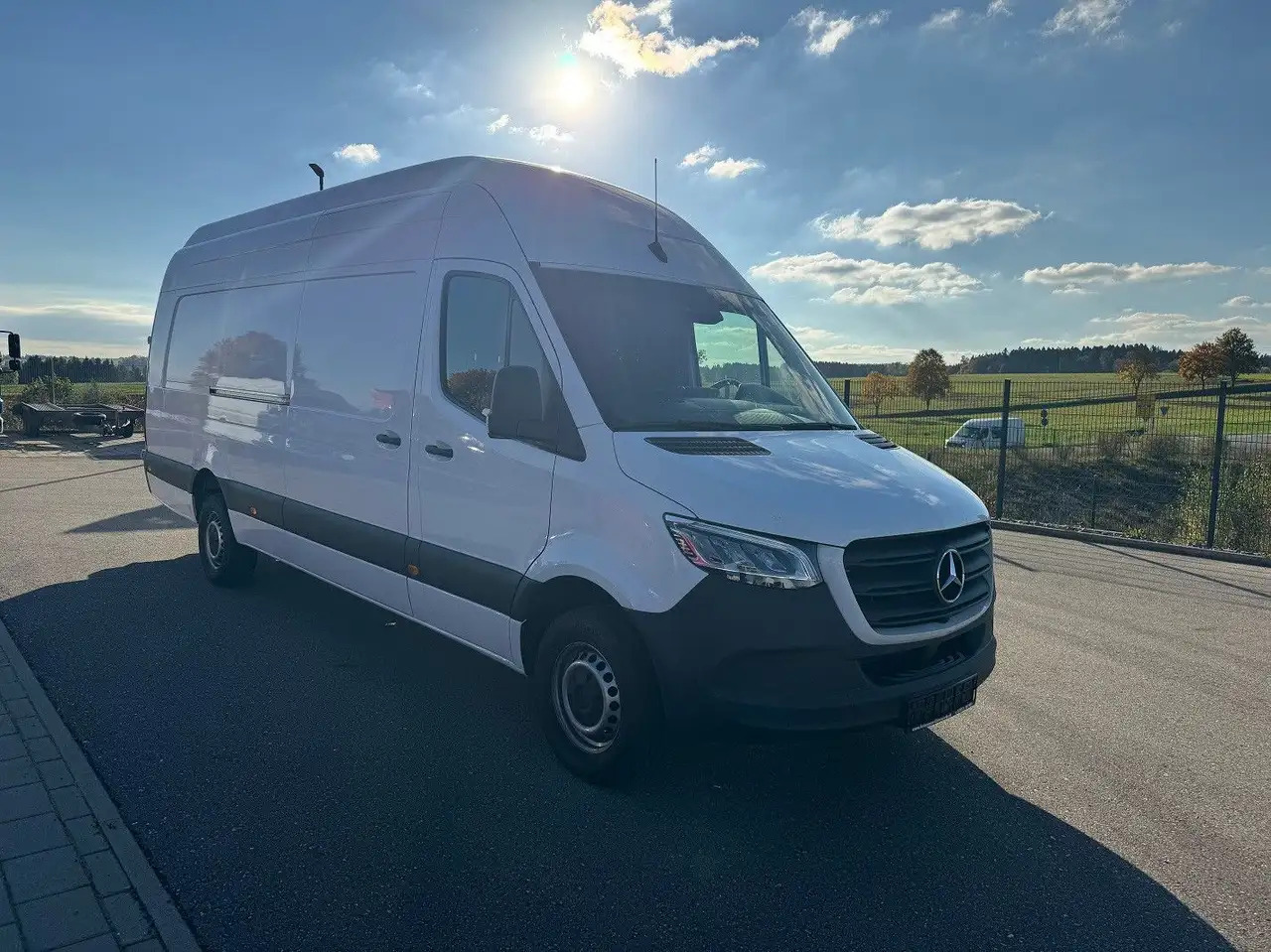 Mercedes-Benz Sprinter 319 CDI Maxi Lang Extralang XXL LED - Gesloten bestelwagen: afbeelding 2 Mercedes-Benz Sprinter 319 CDI Maxi Lang Extralang XXL LED - Gesloten bestelwagen: afbeelding 2