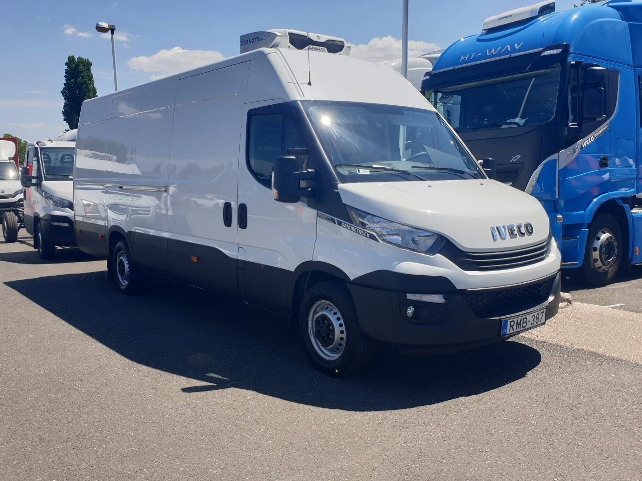 IVECO Daily 35S14 with Zanotti Z350 0°C Refrigeration (5 vehicles in stock) - Koelwagen: afbeelding 3 IVECO Daily 35S14 with Zanotti Z350 0°C Refrigeration (5 vehicles in stock) - Koelwagen: afbeelding 3