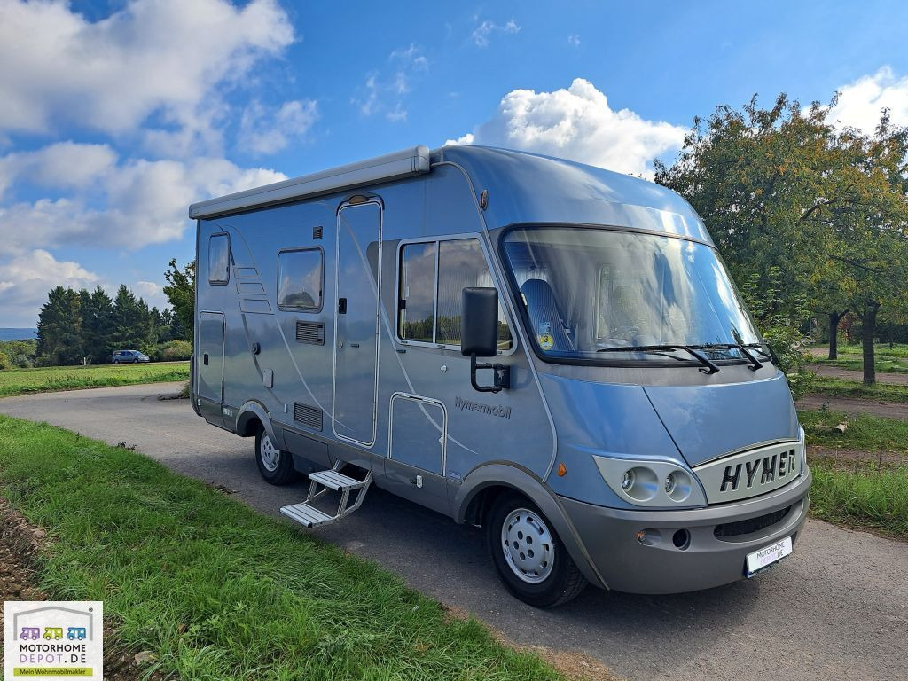 HYMER / ERIBA / HYMERCAR B-Klasse 504 Hubbett Solar Sog Markise - Integraal camper: afbeelding 1 HYMER / ERIBA / HYMERCAR B-Klasse 504 Hubbett Solar Sog Markise - Integraal camper: afbeelding 1
